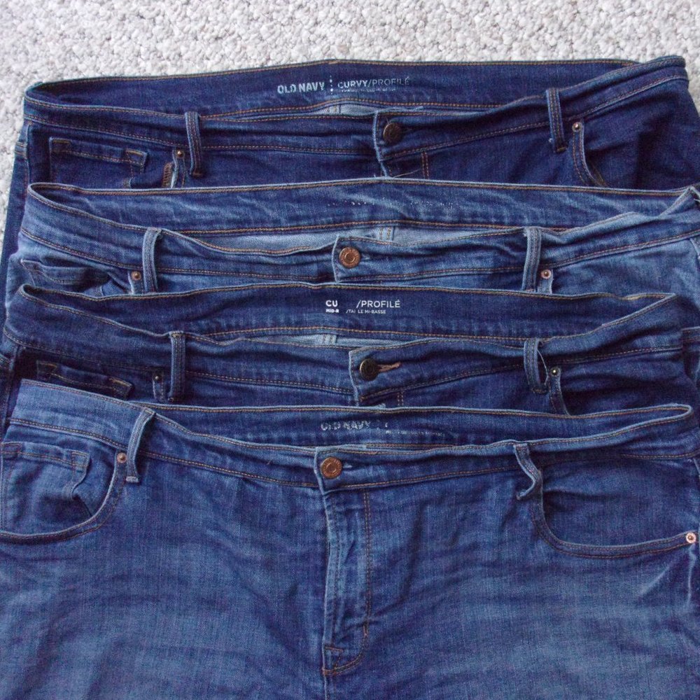 Old Navy Curvy Straight Jeans (4 Pairs)